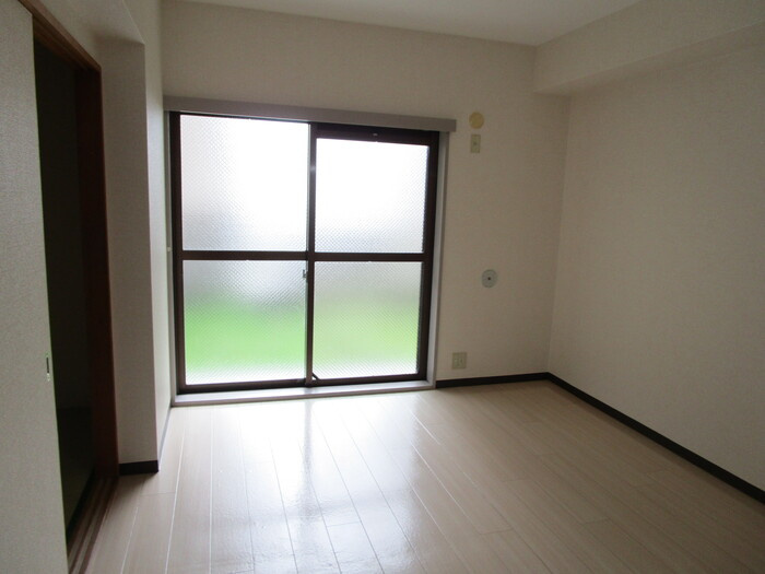 エミネンスMIYAの居間・リビング