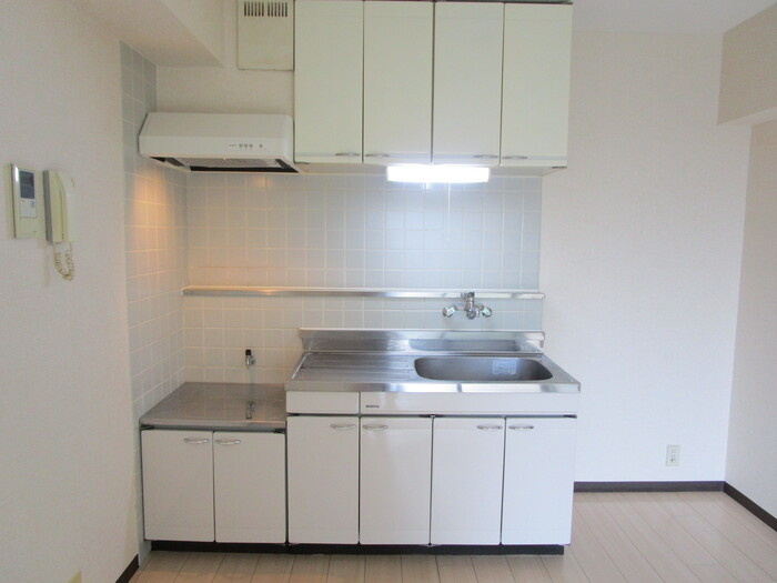 エミネンスMIYAのキッチン