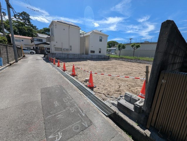 日野町の前面道路含む現地写真|全面道路を含む現地