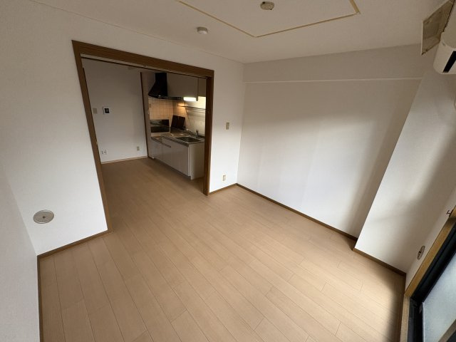 ポレール伊川　Ⅱの居間・リビング