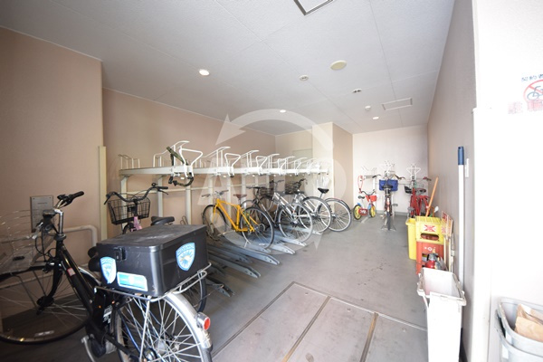 プレサンス心斎橋ザ・スタイルのその他共用部分|プレサンス心斎橋ザ・スタイル　駐輪場