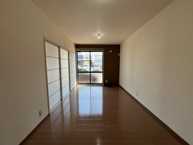 ディアス北新在家Ｂ棟の洋室