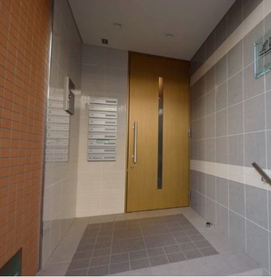 【エントランス】 | ラヴァンス | 毎日通るエントランスはこのようになっています