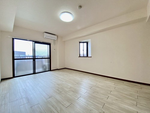 Niceマンション白山の居間・リビング