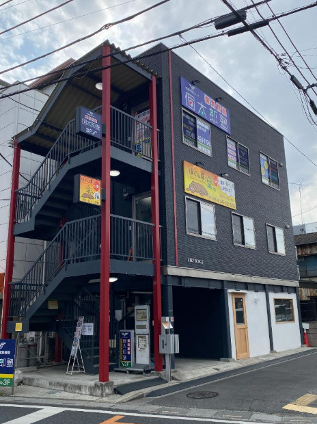 朝霞市仲町1丁目　満室稼働中　売店舗事務所ビル