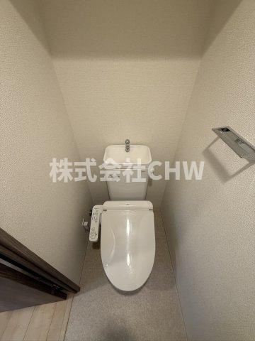 アーバンパーク南行徳レジデンスのトイレ|落ち着いた色調のトイレです