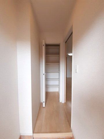 コッティ・ノイの玄関