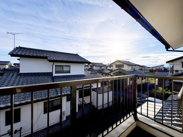 児玉郡上里町大字七本木　中古住宅のバルコニー