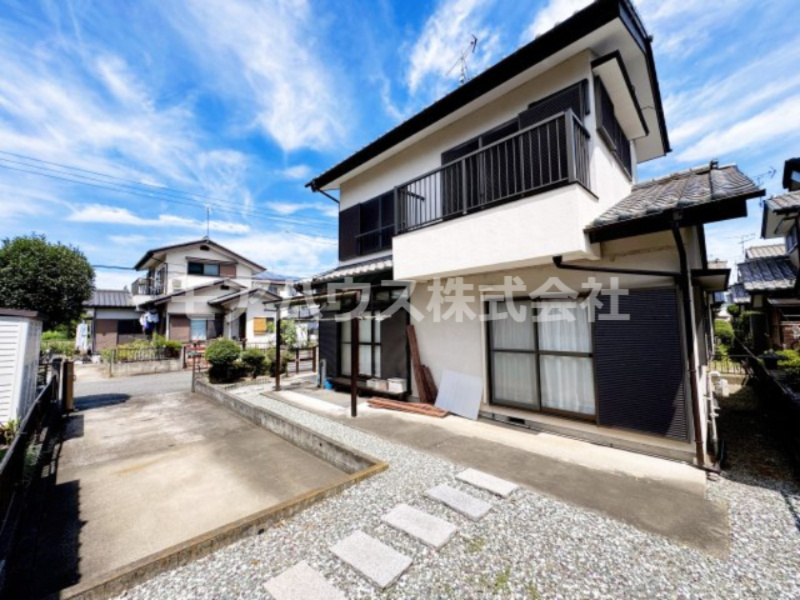 児玉郡上里町大字七本木　中古住宅の外観