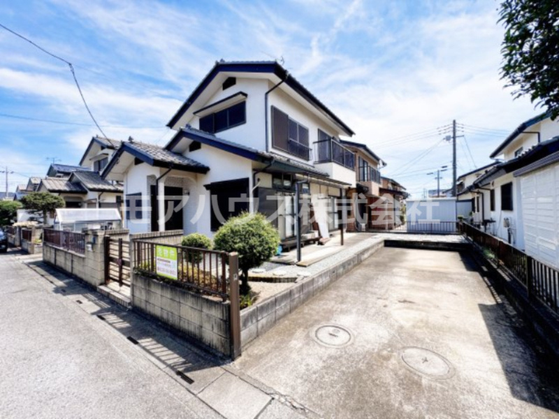 児玉郡上里町大字七本木　中古住宅の外観