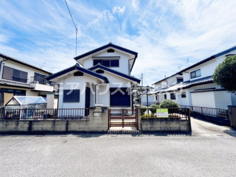 児玉郡上里町大字七本木　中古住宅の外観