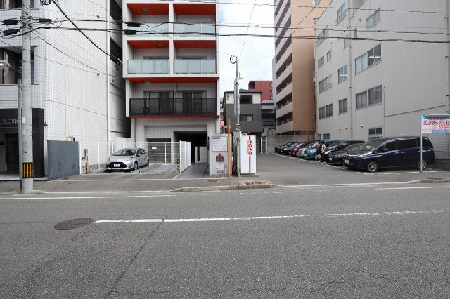 レスプリ・メゾンデリス　6階の駐車場