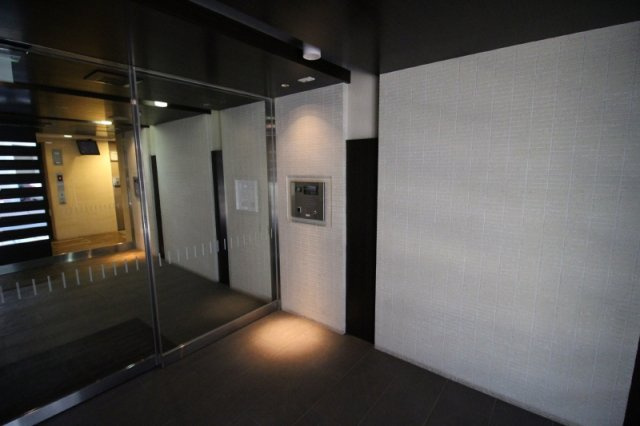 クオリア新宿余丁町のロビー