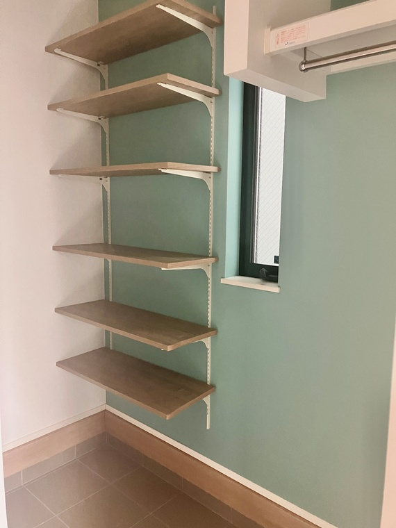 根津戸建のロビー