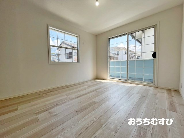 春日井市坂下町の洋室