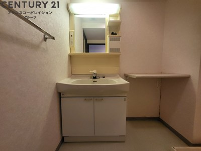 独立洗面化粧台付きでおすすめです！
