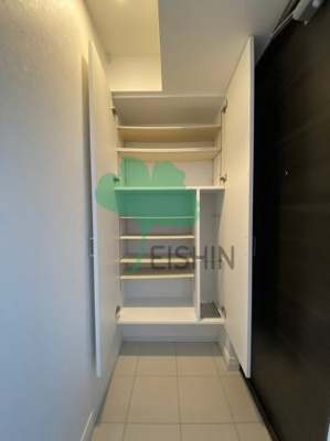 【玄関】 | エンクレスト博多THE TIME(エンクレスト博多ザタイム) | 下駄箱もしっかりついてます！