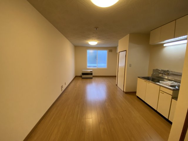 アバンセ16の居間・リビング