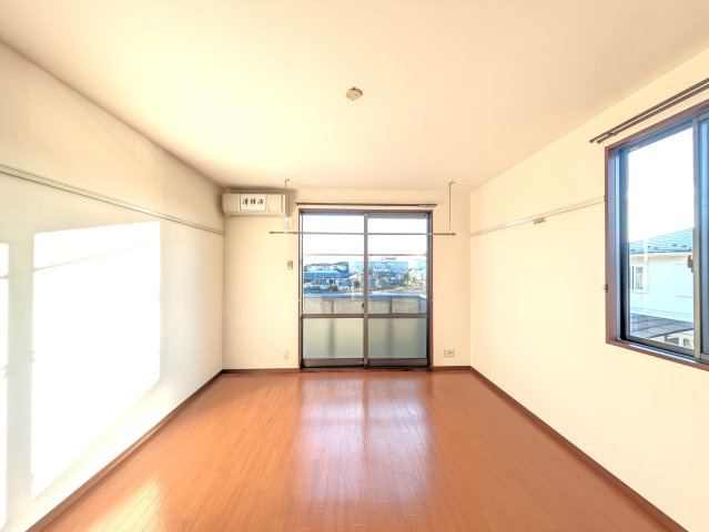 プチメゾンの居間・リビング