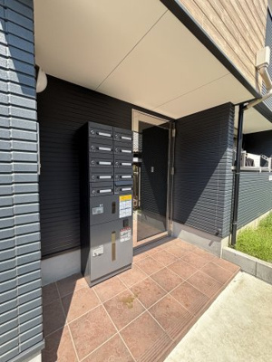 【エントランス】 | セラフィーメゾン郡元町