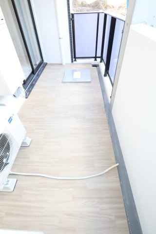 大阪市城東区野江１丁目の賃貸マンションのバルコニー