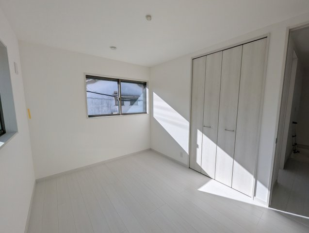 認定長期優良住宅！パークライフ神崎町の洋室