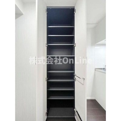 【収納】 | グランドロアール南巽