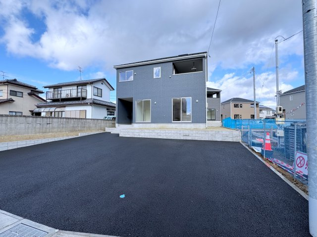 新築戸建・建売　郡山市富田町第19　CRADLE GARDEN　全8棟の前面道路含む現地写真