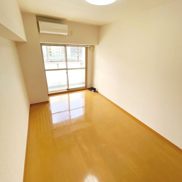 une semaineの居間・リビング