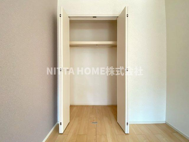ベル　アンジュⅤの収納|こちらの洋室にも収納が付いています( ^^)