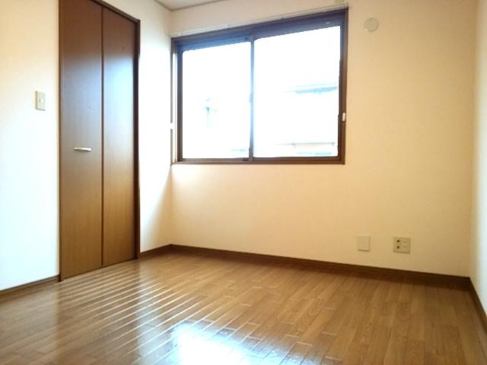 アトリエ ブランシェ A・Bの居間・リビング|使いやすい居間です