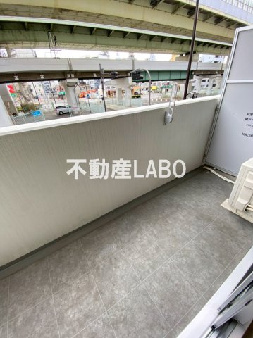 セオリー大阪ベイシティのバルコニー