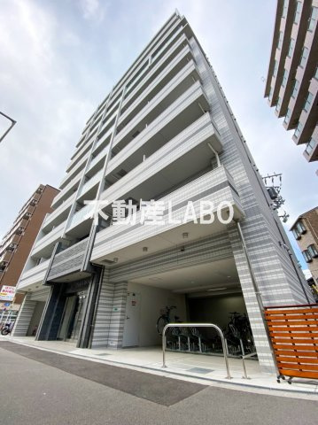 セオリー大阪ベイシティの外観