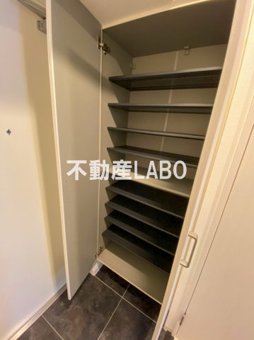 セオリー大阪ベイシティのその他