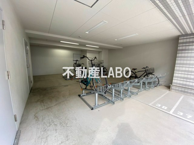 セオリー大阪ベイシティのその他