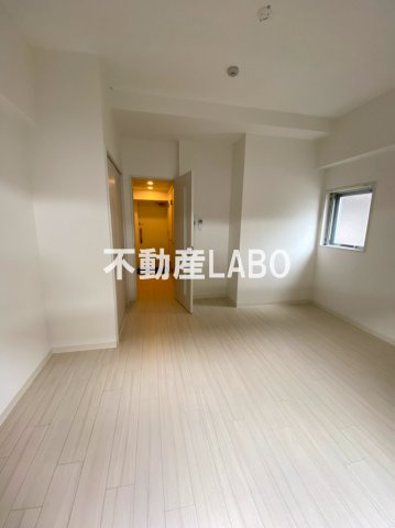 セオリー大阪ベイシティの洋室