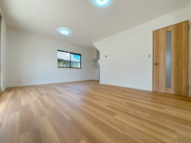 【居間・リビング】 | 古賀市舞の里１丁目 中古戸建☆仲介手数料無料☆