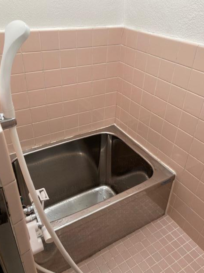 堺市北区東雲東町4丁　浅香駅徒歩約6分　収益中古テラスハウスの浴室