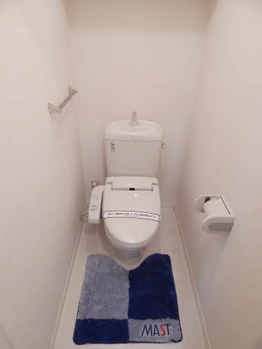 クラヴィエ東久留米 A棟のトイレ|嬉しい温水洗浄便座付き♪