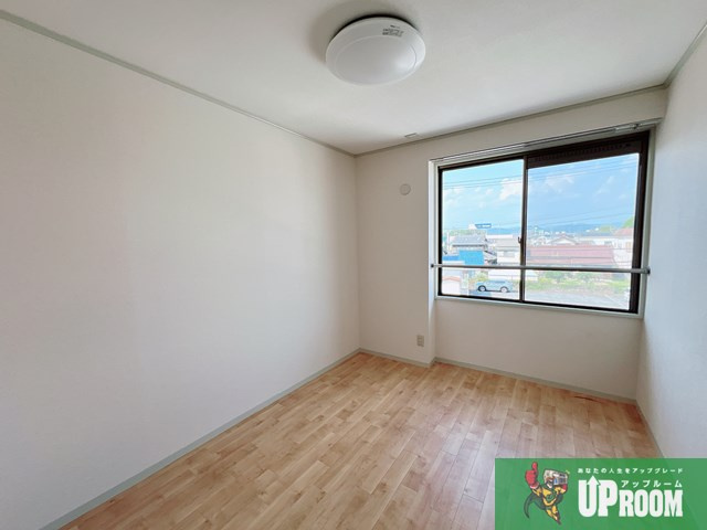 サンハイツ今枝の居間・リビング