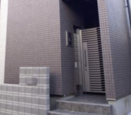 メゾンＫ新中野3のエントランス