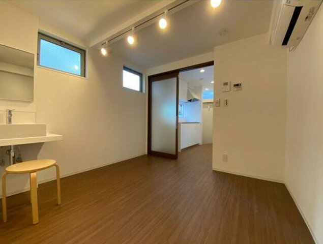 大阪市福島区海老江4丁目　2019年新築　1棟売りアパート　の洋室