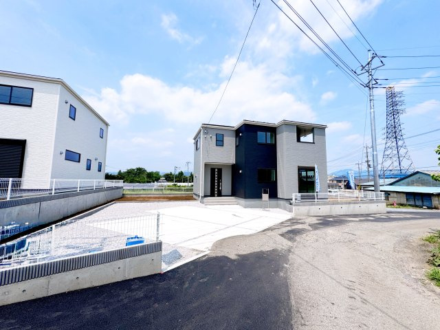 Livele Garden桐生市広沢町第７　新築住宅3号棟の外観