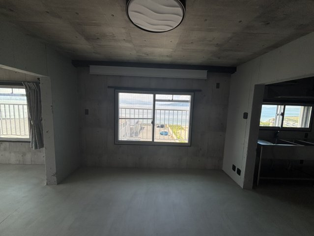 リゾートビラ西戸崎の居間・リビング|リビングです