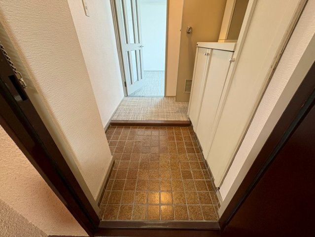 レインボー第3金山|名古屋市の賃貸ならMy賃貸の玄関|レインボー第3金山