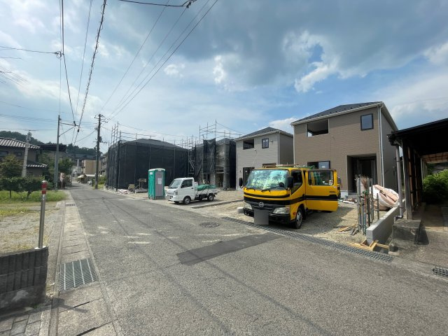 新築戸建・建売　二本松市竹田二丁目　CRADLE GARDEN　全5棟の前面道路含む現地写真