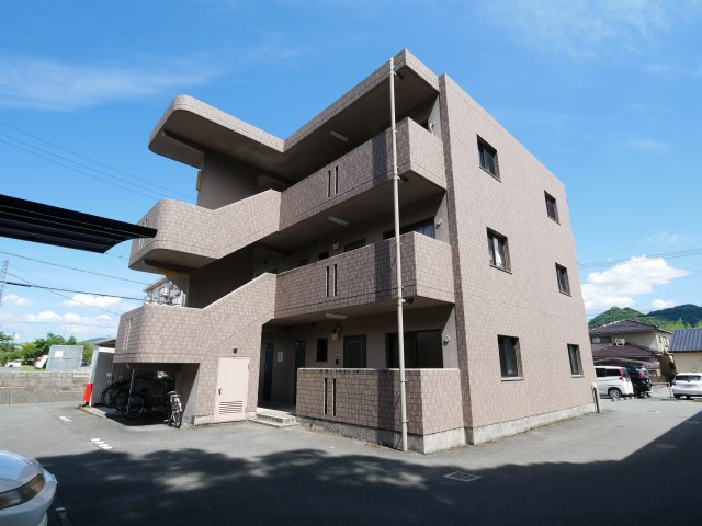 ディモーラ大殿の外観パース