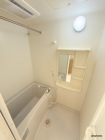 プレサンス本町ジョイス 仲介手数料無料の浴室