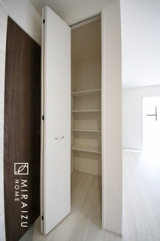 【周辺】 | 青く澄み渡った綺麗な空と、陽の光をたっぷりと受ける、そんな新築住宅で新生活をスタートしてみませんか？見学・ご相談等、ミライズホーム(株)までお気軽にご連絡下さい♪