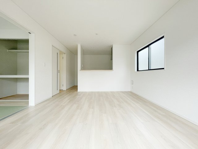 新築戸建・建売　二本松市竹田二丁目　CRADLE GARDEN　全5棟の居間・リビング